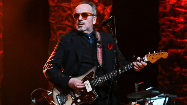 getty_elviscostello_09262399277