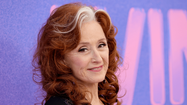 getty_bonnieraitt_102323823583