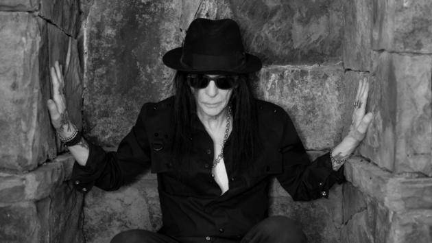 m_mickmars_101823423729