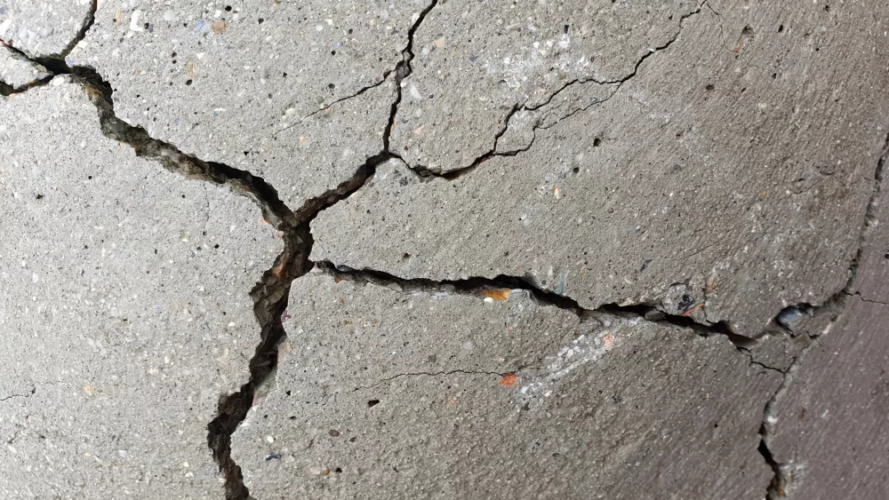 detail-of-cracked-concrete-surface