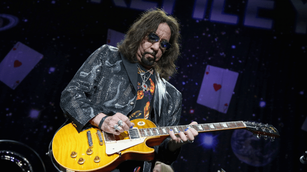 getty_acefrehley_110123436283