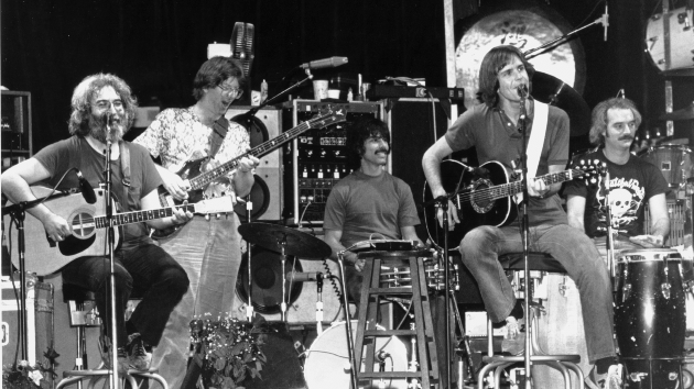 getty_gratefuldead_110123658527