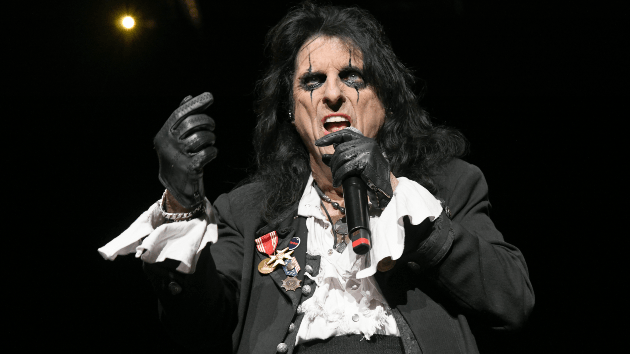 getty_alicecooper_111523780