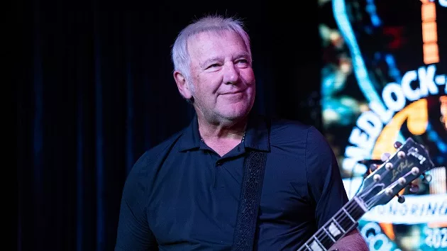 g_alexlifeson_112123715917