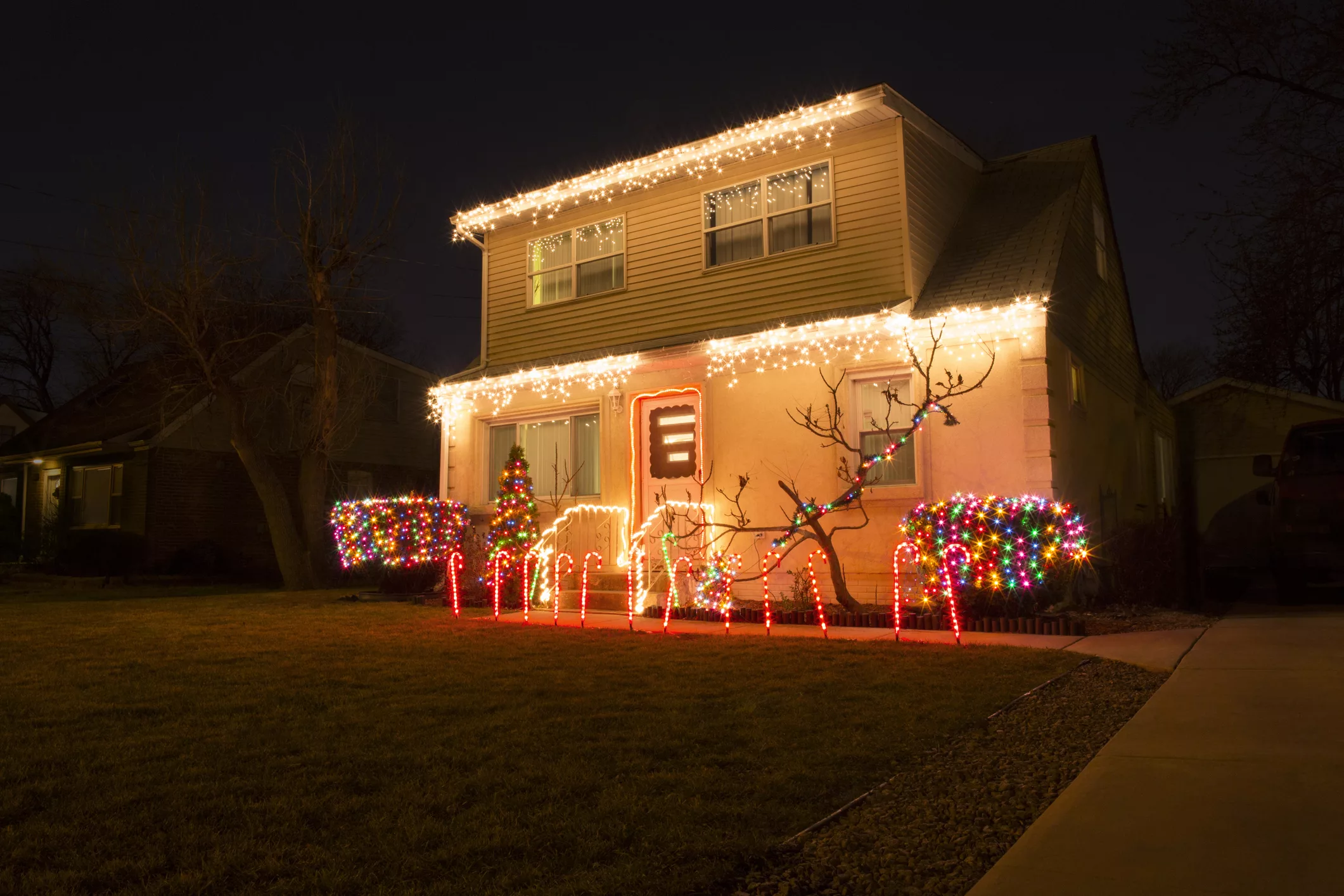 illuminated-house-during-christmas-at-night