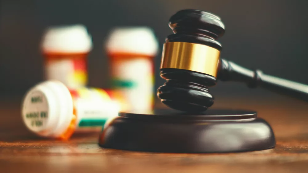 judges-gavel-with-medications-medical-malpractice