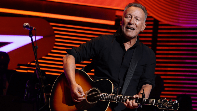 getty_brucespringsteen_01152465422