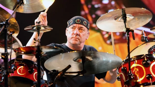 getty_neilpeart_012924681704