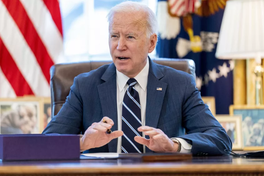 ap-biden-oval-office-desk-1615506108986755