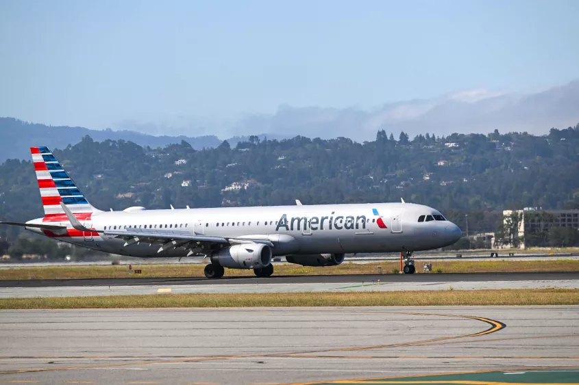 american-airlines-plane-jpg-655dd26a64b9b121803