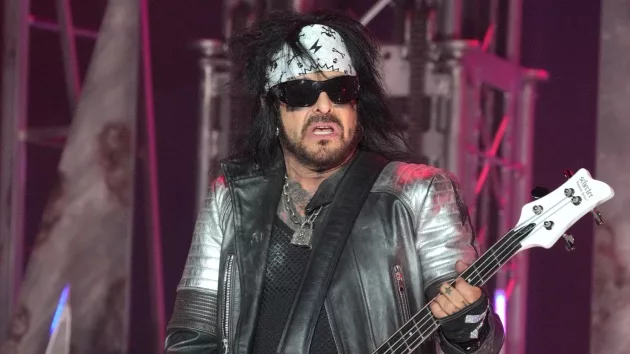 getty_nikkisixx_040524300461