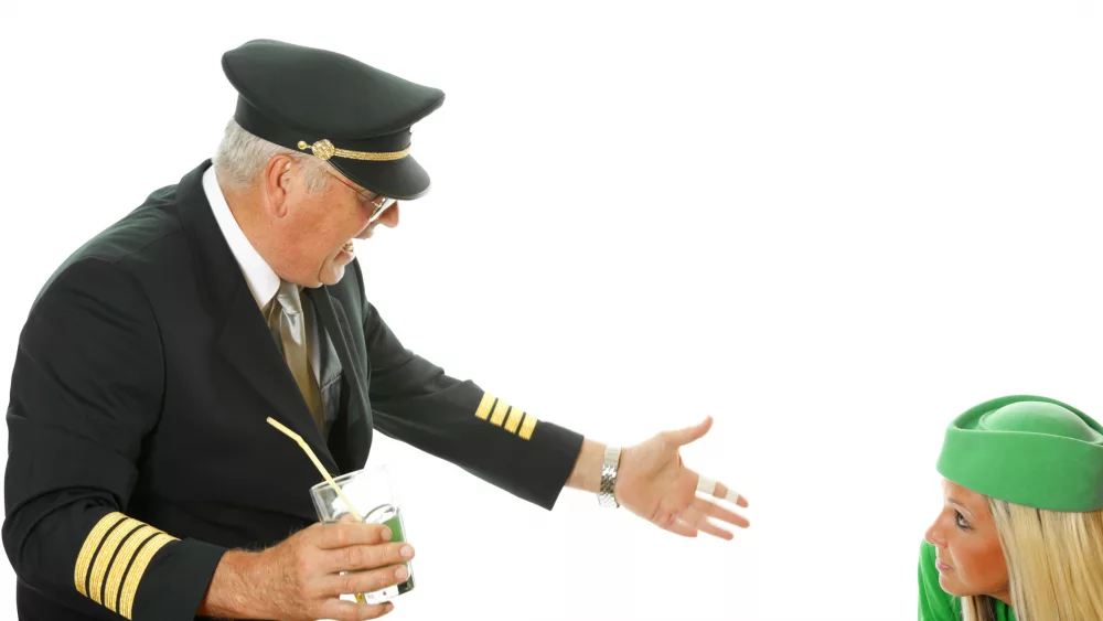pilot-angry-at-stewardess