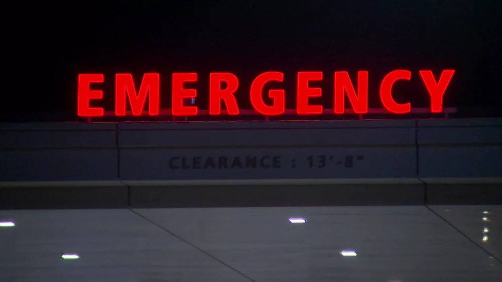 emergency-room-sign-generic-1548995587133895