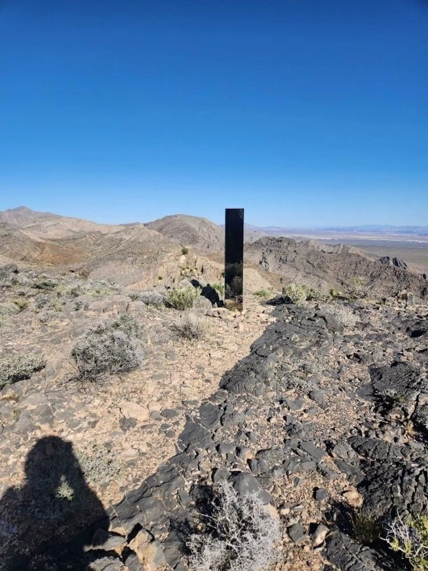 Mysterious monolith appears in Las Vegas desert, again | 98 Rock Online