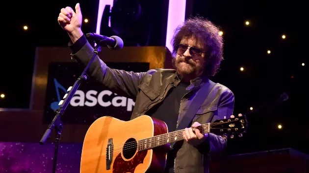 getty_jefflynne_07122486034