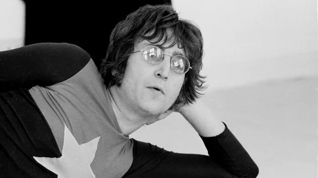 getty_johnlennon_071624699891