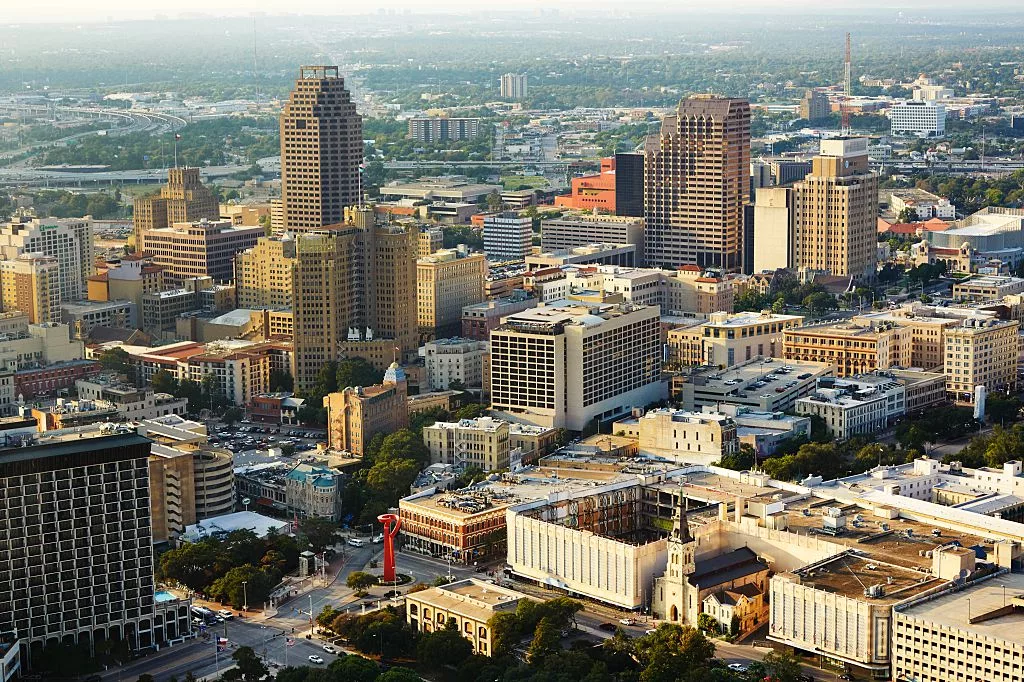 city-skyline-of-san-antonio