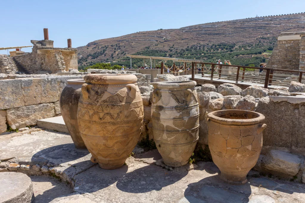 travel-destination-the-minoan-palace-of-ancient-knossos