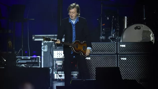 getty_paulmccartney_100224401342