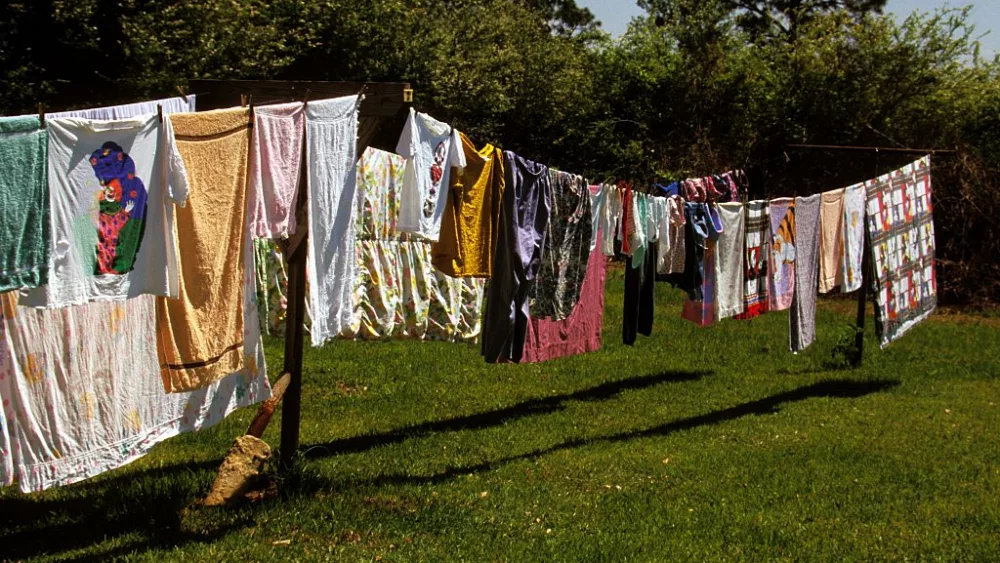 alabama-stapleton-laundry-hanging-outdoors-on-clothesline