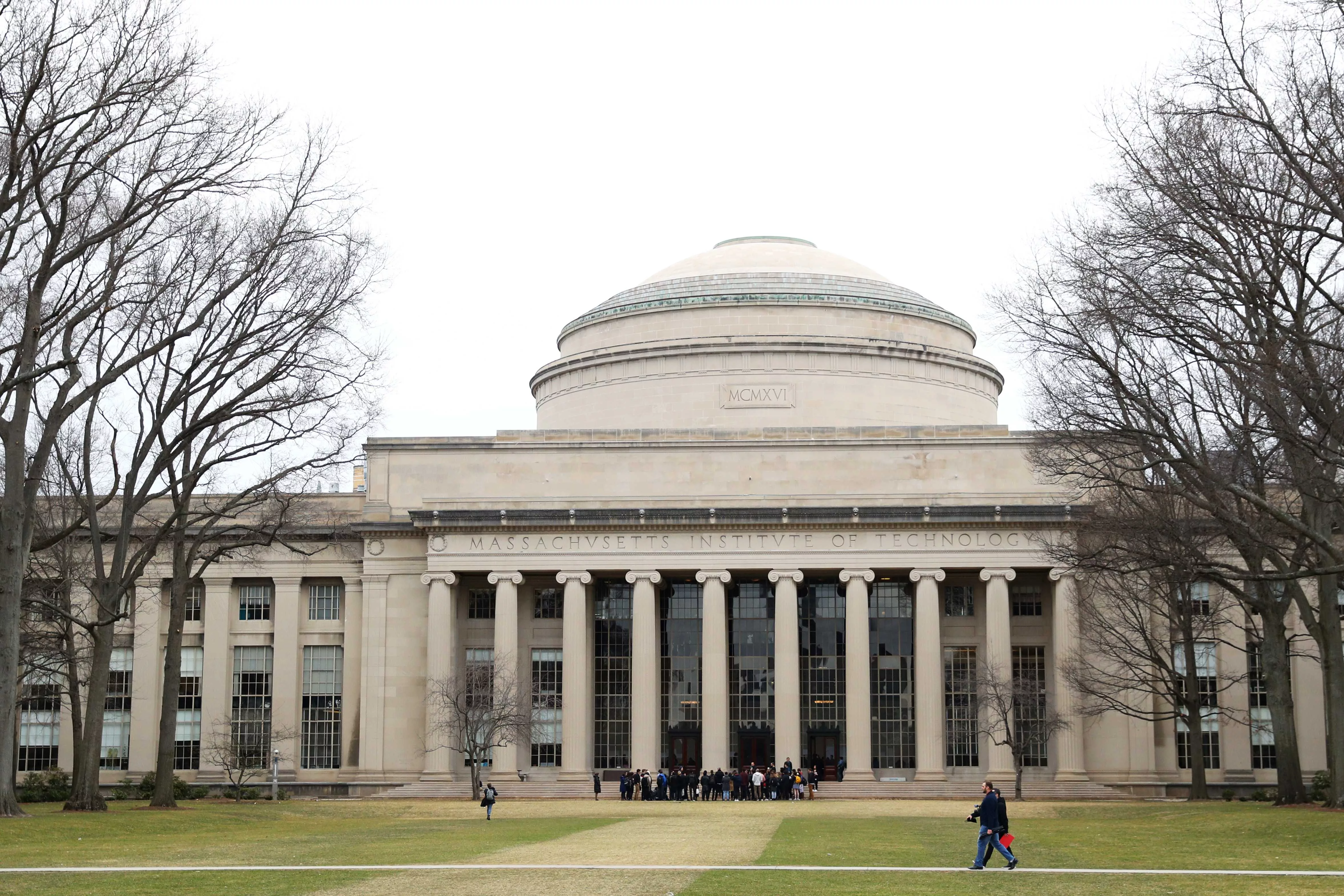 mit-quad-building-10-gettyimages-1212027980-673f645b16860614418