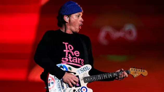 getty_tomdelonge_121624836758