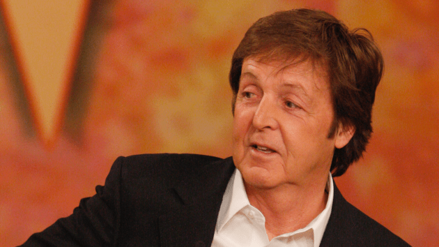 Paul McCartney plays 'Wonderful Christmastime' for the first time