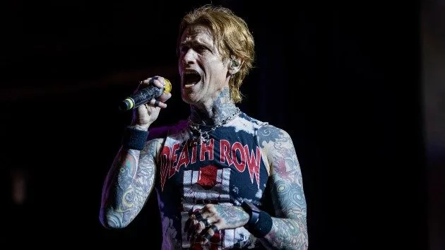 getty_buckcherry_012025465948