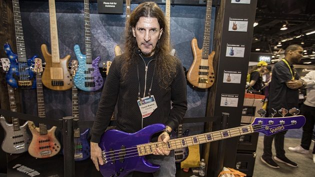 G_frankbello_012725822005.jpg
