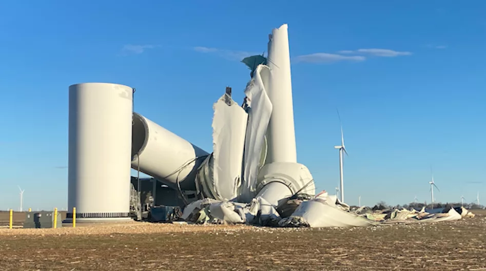 wind-turbine-collapse-67be05ef1577a652358