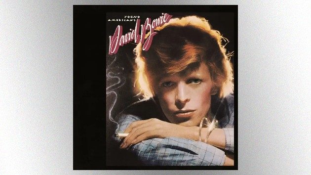 M_DavidBowieYoungAmericans_030