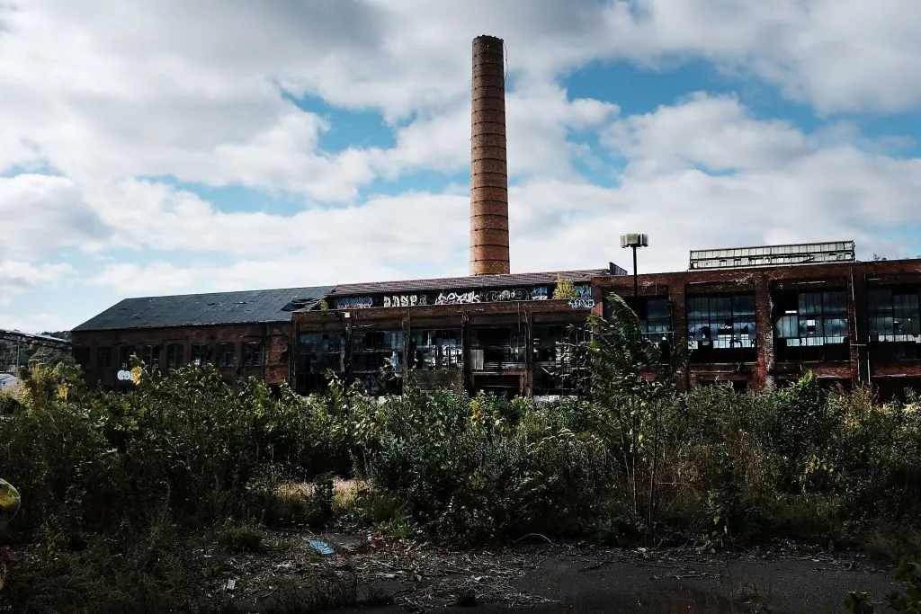 relics-from-the-rust-belt-decaying-factories-sit-idle-in-waterbury-ct