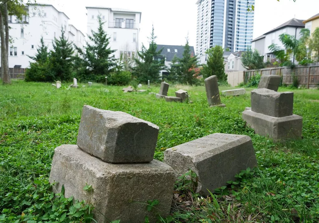 college-memorial-park-cemetery