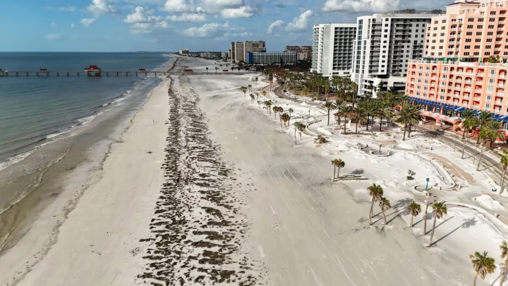 hurricane-milton-barrels-into-florida