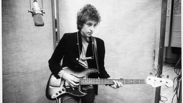 Early Bob Dylan recording sells for almost $40K at auction | 98