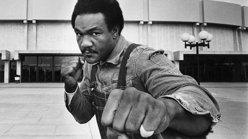 george-foreman-in-fight-pose-at-nassau-coliseum