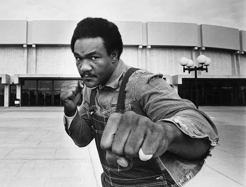 george-foreman-in-fight-pose-at-nassau-coliseum