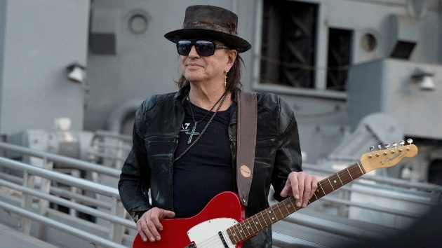 Getty_RichieSambora_0403251847