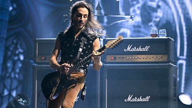 Nuno Bettencourt announces launch of own guitar company, Nuno