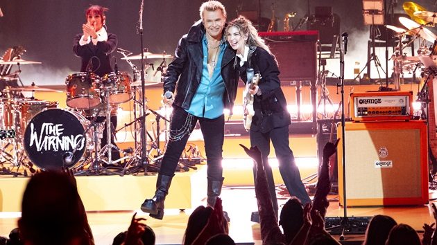 The Warning & Billy Idol perform mashup of 'La Bamba' & 'Twist and