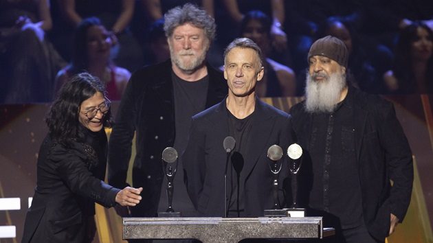 M_soundgarden_010226520463.jpg