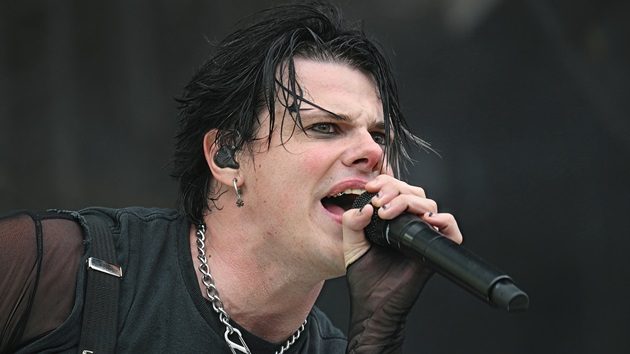 G_yungblud_021826501217.jpg