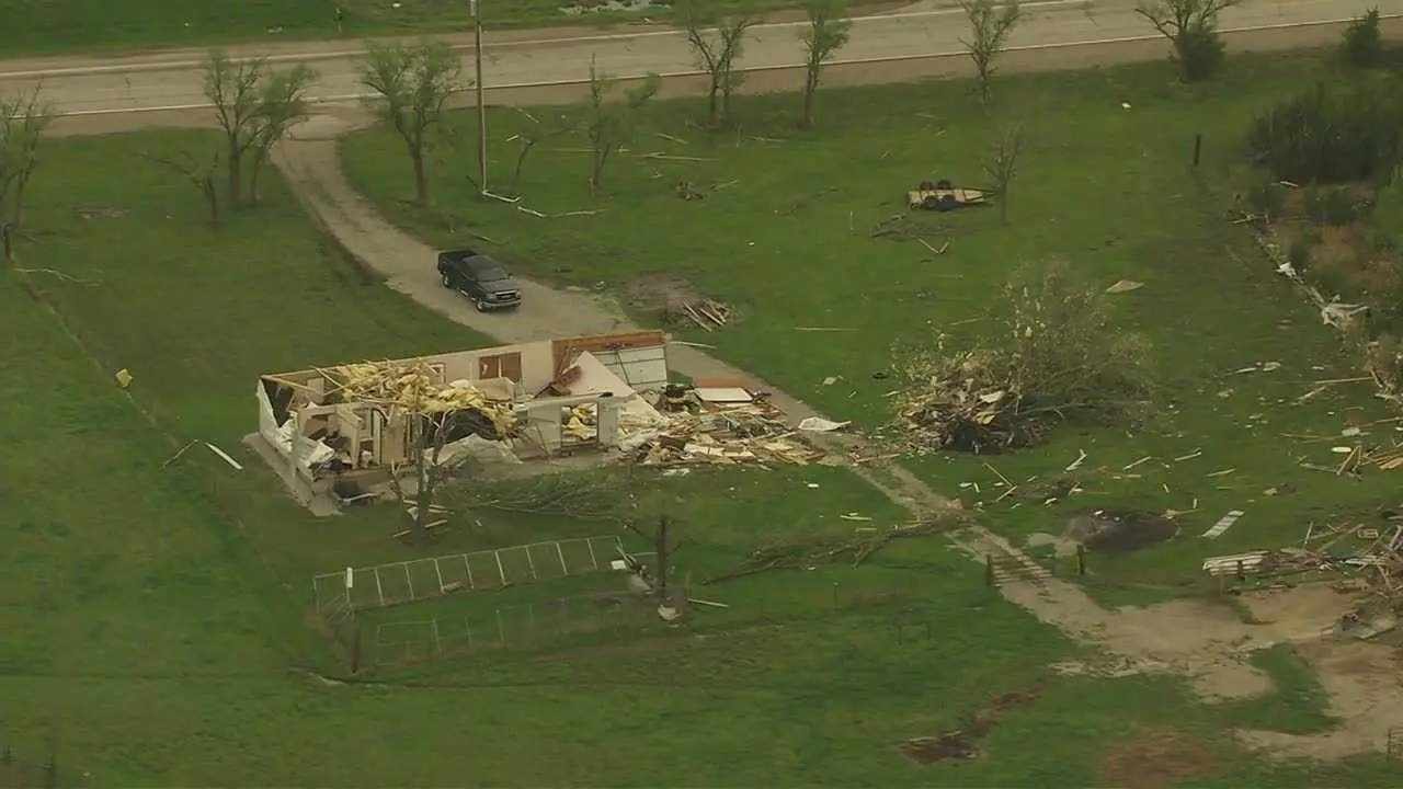 Kansas tornado leaves widespread damage, outages Monday night; 3 ...