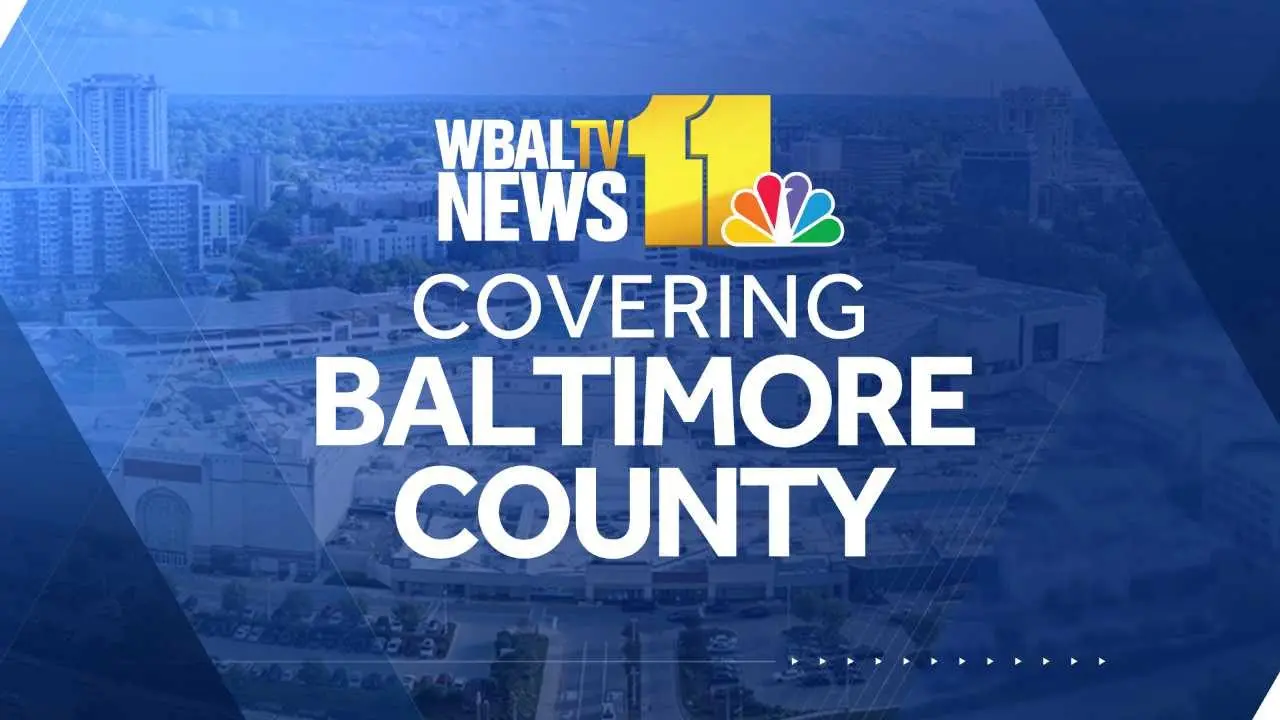 Suspect sought after 7-Eleven employee shot in Saturday morning armed ...