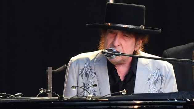 Getty_BobDylan_062926547058.jpg
