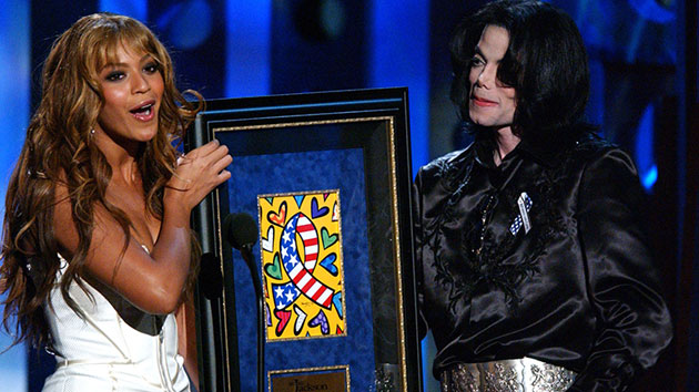 Jay-Z ignites Twitter fiery debate after he compares Beyoncé to Michael Jackson - Vimarsana News