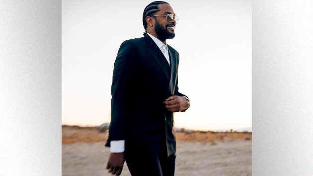 Maxwell launches new sunglasses design with proceeds again going to charity - Vimarsana News