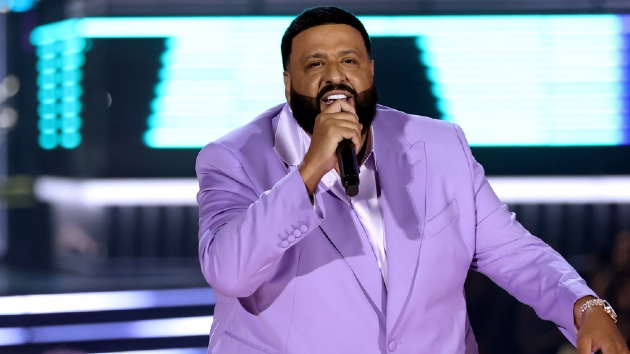 DJ Khaled gets stuck in the sand, uses it as teaching moment - Vimarsana News
