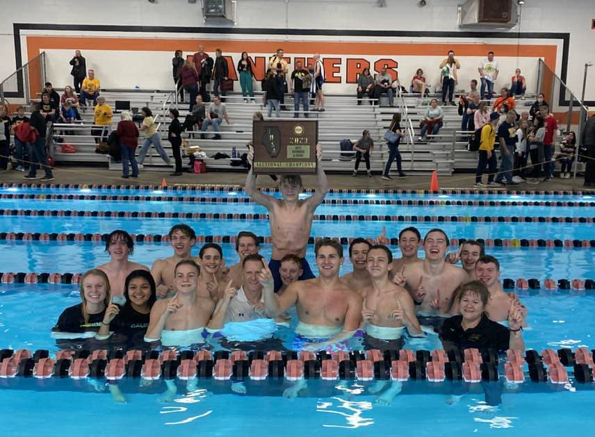 ghs-swimmers706887