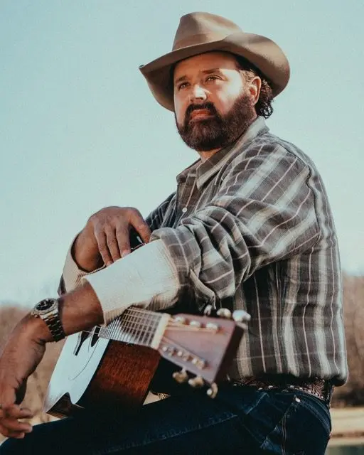 randy-houser_web-medium